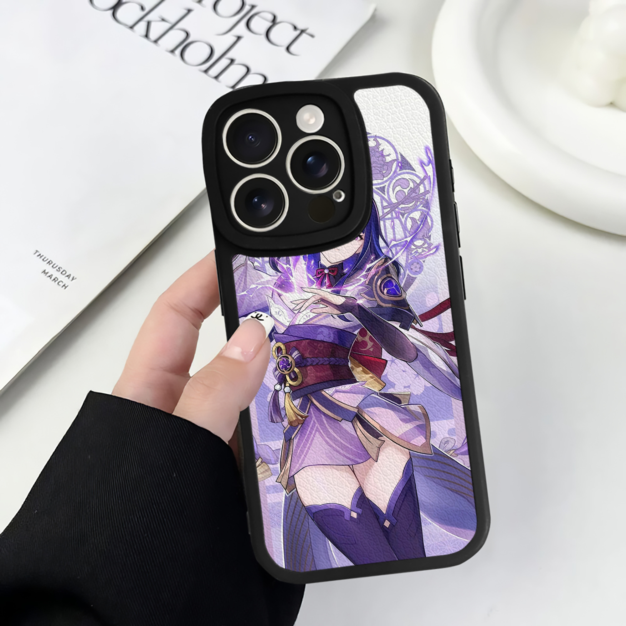 げんし神 genshin 【iPhone 16シリーズ対応】シリコンスマホケース（レザー調） 材質：シリコン